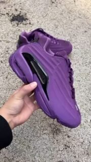 Best plug. Best price. No cap 🧢
📦 All sizes available on request (pre-order)
📩 DM to secure your pair
🌍 Ships worldwide
#sneakerplug #trustedplug #dmforprice #foryou #kicksdaily #sneakercheck