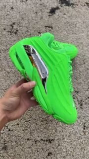 Best plug. Best price. No cap 🧢
📦 All sizes available on request (pre-order)
📩 DM to secure your pair
🌍 Ships worldwide
#sneakerplug #trustedplug #dmforprice #foryou #kicksdaily #sneakercheck
