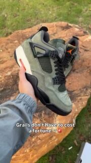 Grails don’t have to cost a fortune 💸🚨

👟 Jordan 4 Retro UNDEFEATED 2025

#sneakerhead #jordan4 #foryou #shoes #streetwear #kickmysneaker