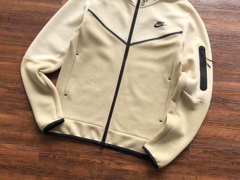 Nike Tech Fleece Cream – Image 2