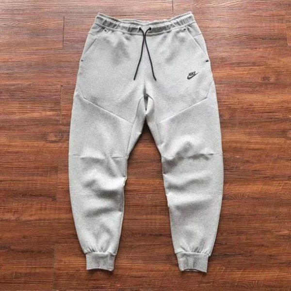 Nike Tech Fleece Light Grey