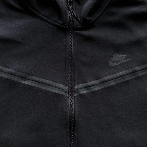 Nike Tech Fleece Black