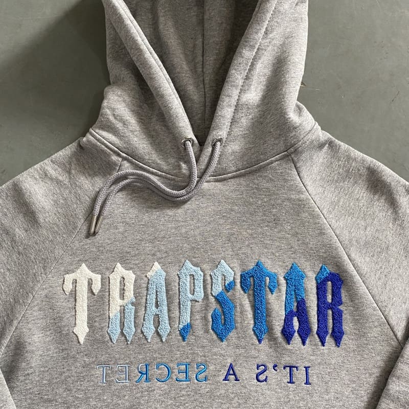 Trapstar Chenille Grey Set – Image 4