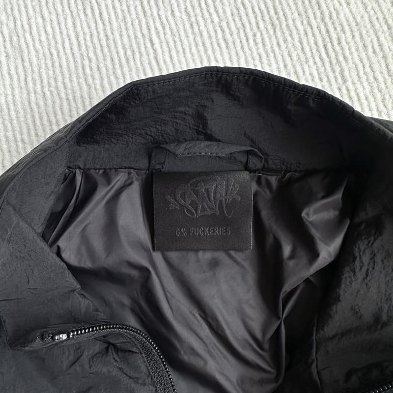 SYNA World Syna Logo Shell Black Set