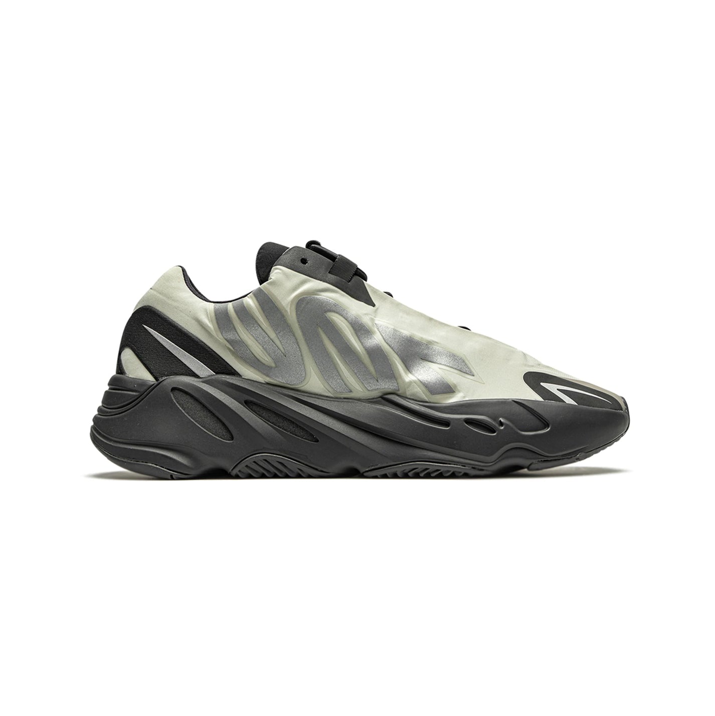 Adidas Yeezy Boost 700 MNVN Bone – Image 3