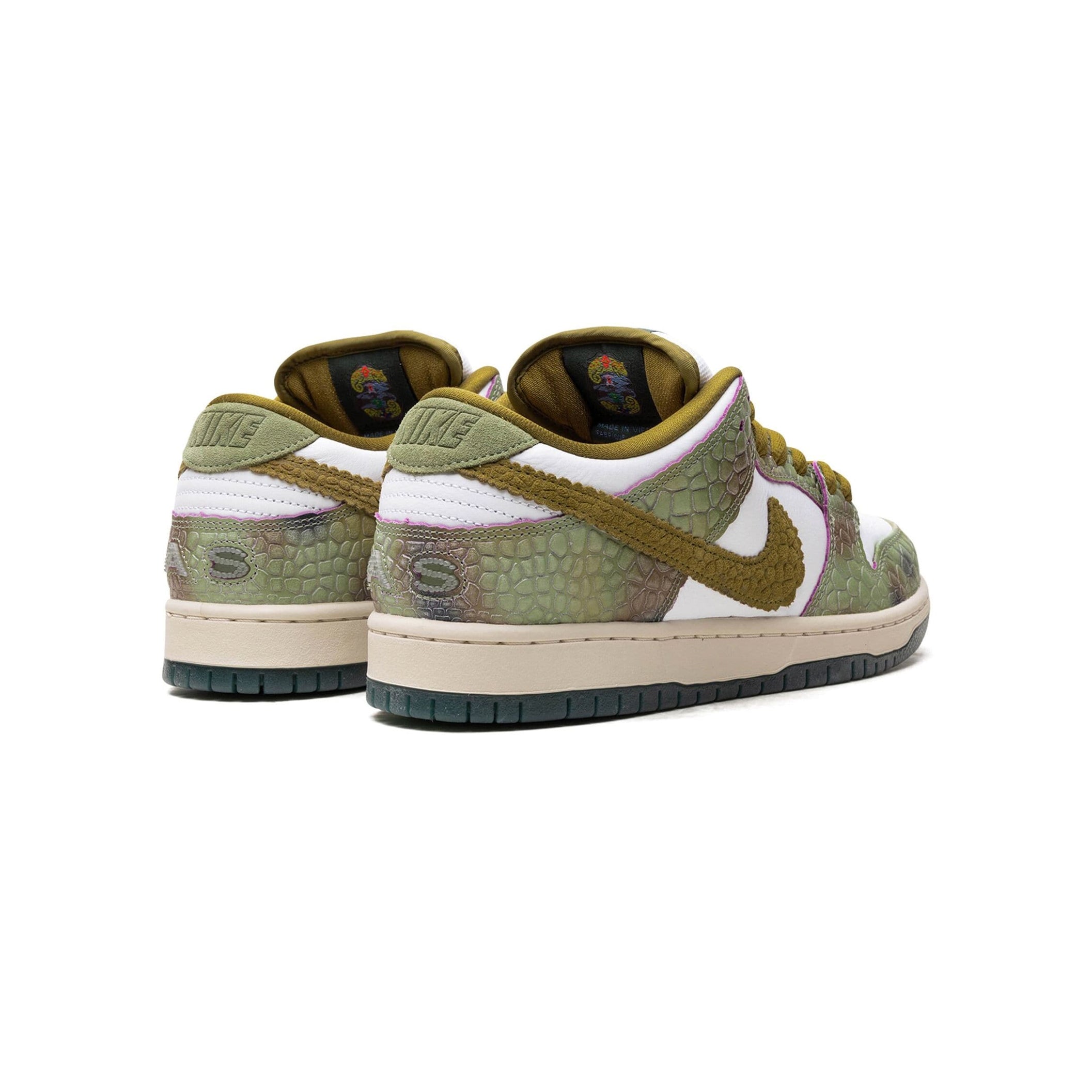 Nike Dunk Low SB Alexis Sablone Chameleon – Image 2