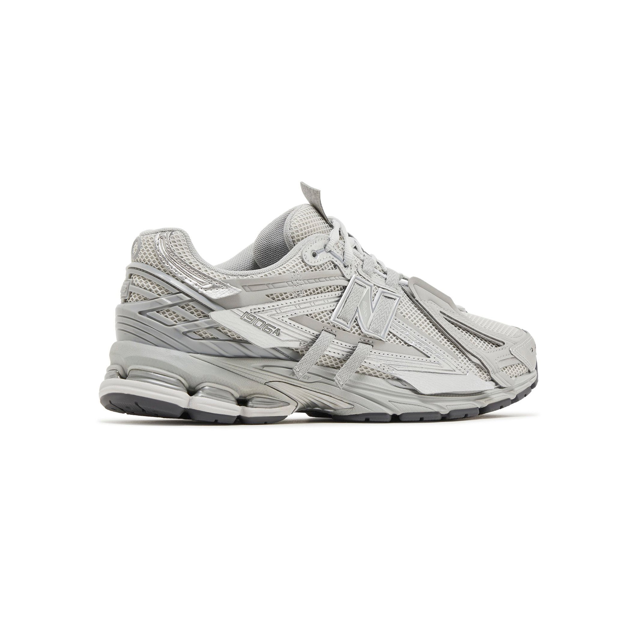 Hot Pick - New Balance 1906A Concrete Silver Metallic – Image 3