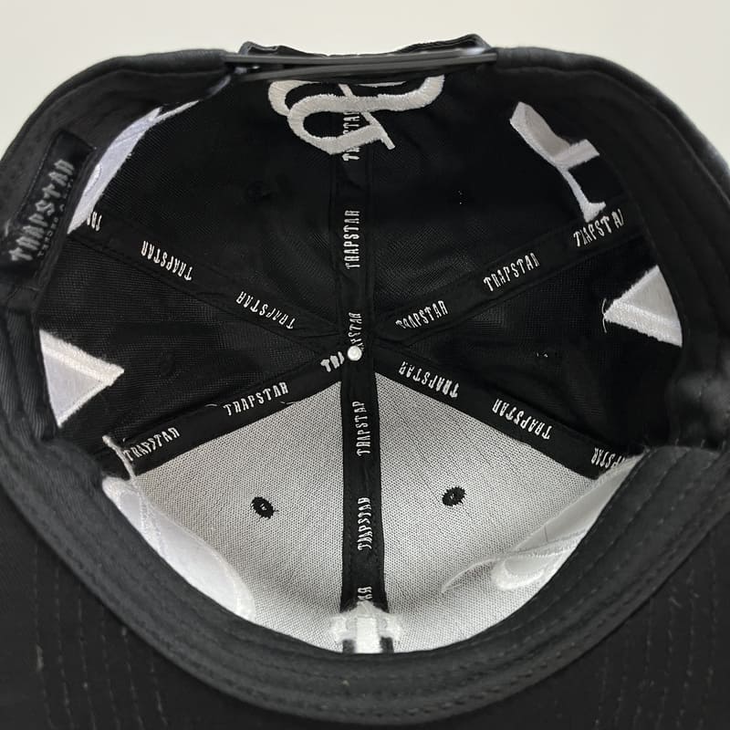 Trapstar Script Fitted Cap – Image 5