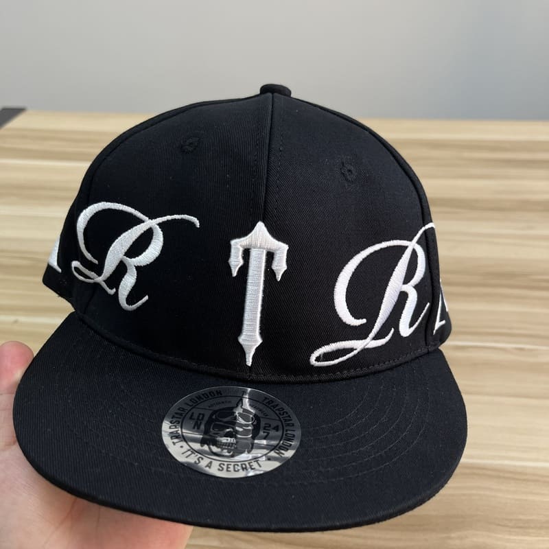 Trapstar Script Fitted Cap – Image 4