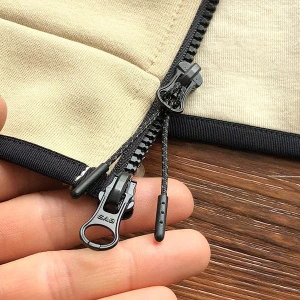 Nike Tech Fleece Cream